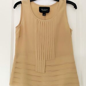 St. John wear to work layering top